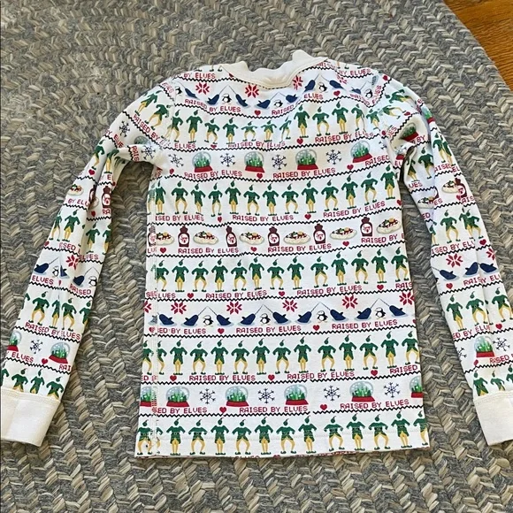Hanna Andersson Elf pajama set - size 6-7 - Picture 9 of 12